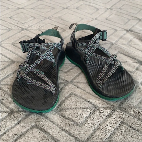 💙Kid’s or Woman’s Ecotred Chacos 💙 - Picture 1 of 14
